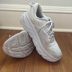 💙HOKA One One Bondi 7’s White 💙